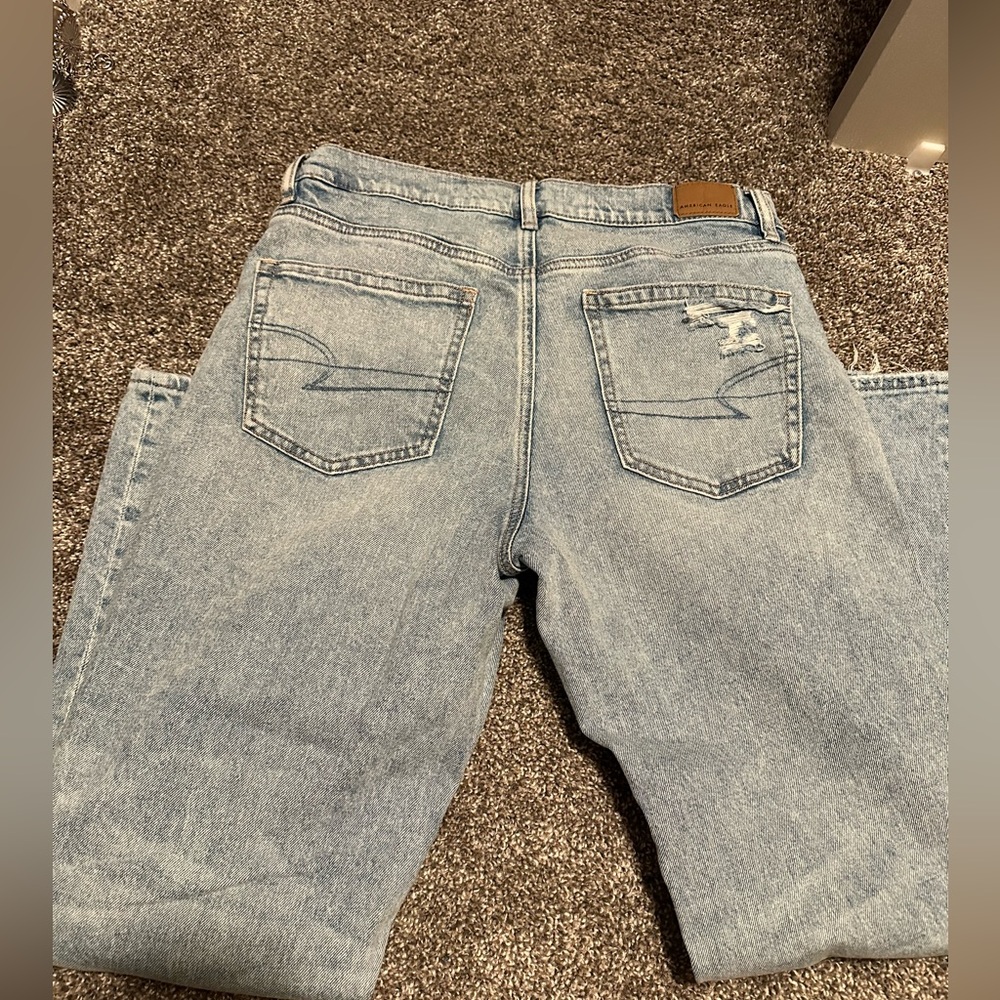 NWOT American Eagle High Rise Straight jeans